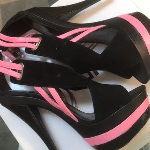 Bakers Teagan 7.5 platform heels